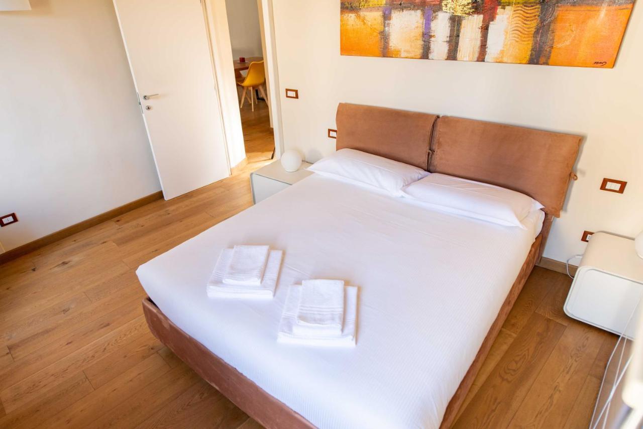 Modern, Bright Near Boboli Gardens & Santo Spirito - Homeunity Florenz Exterior foto