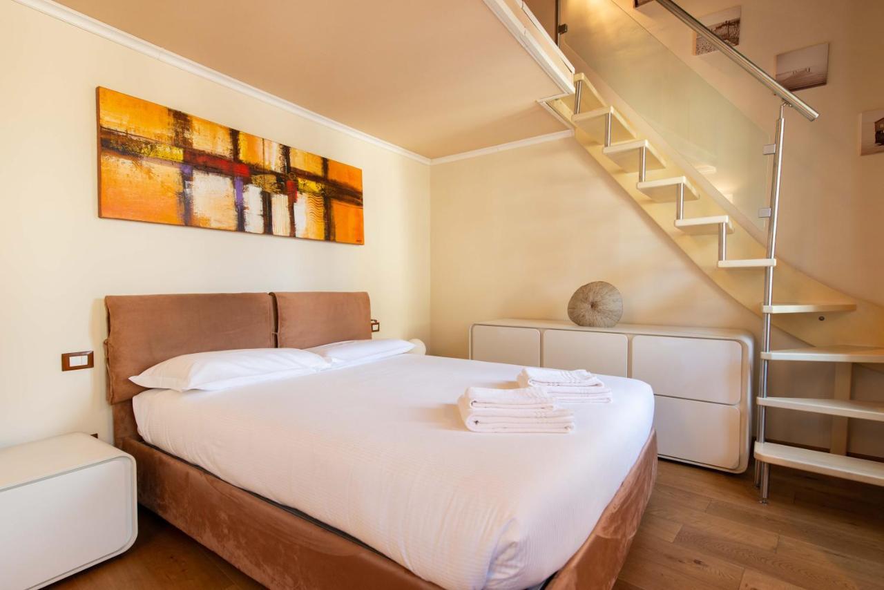 Modern, Bright Near Boboli Gardens & Santo Spirito - Homeunity Florenz Exterior foto