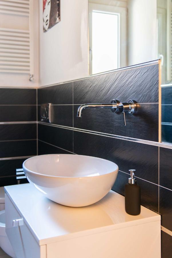 Modern, Bright Near Boboli Gardens & Santo Spirito - Homeunity Florenz Exterior foto
